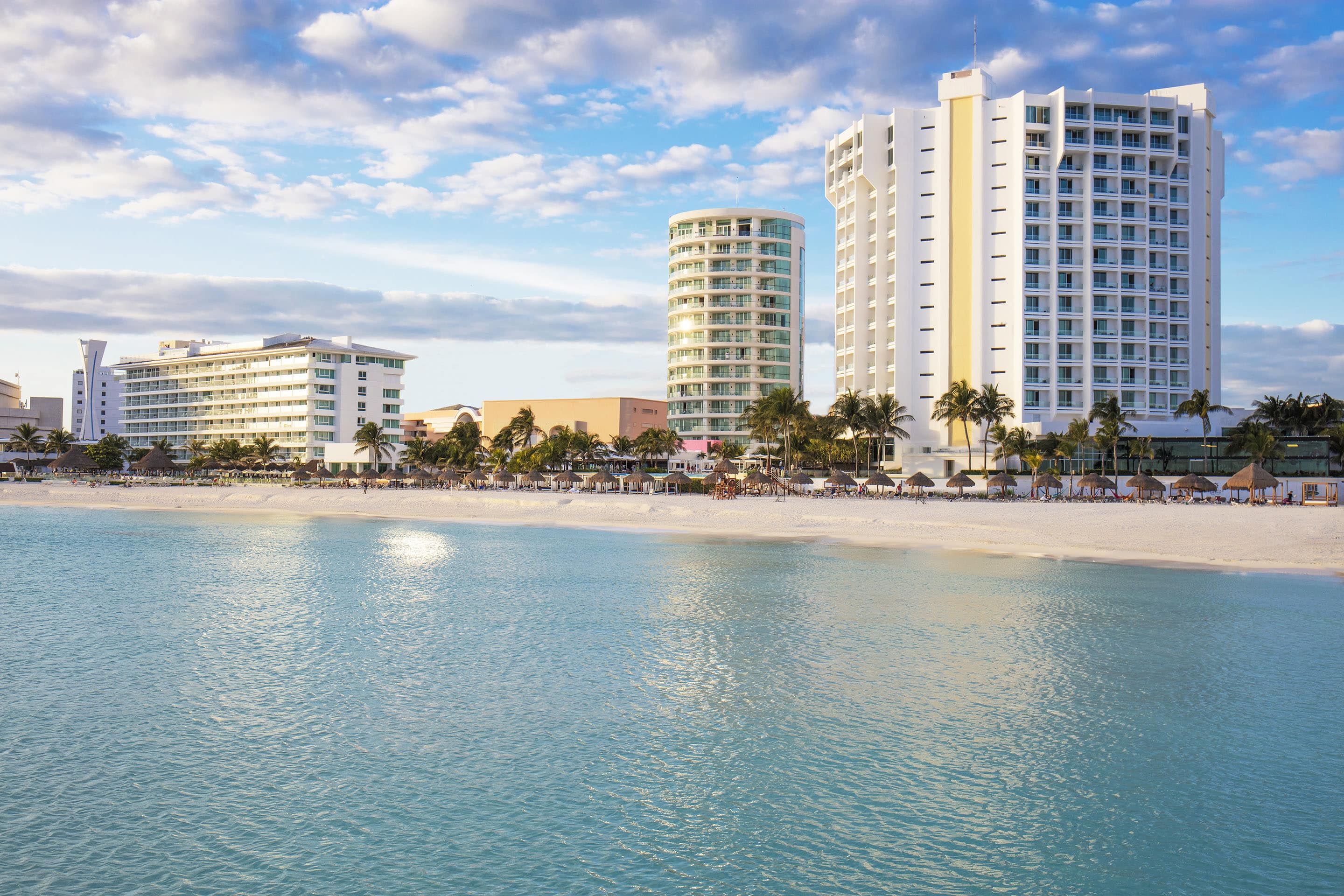 Cancun, 5 Days, All – Inclusive 4* Strip Resort $599 WOW | TravelByJen.com